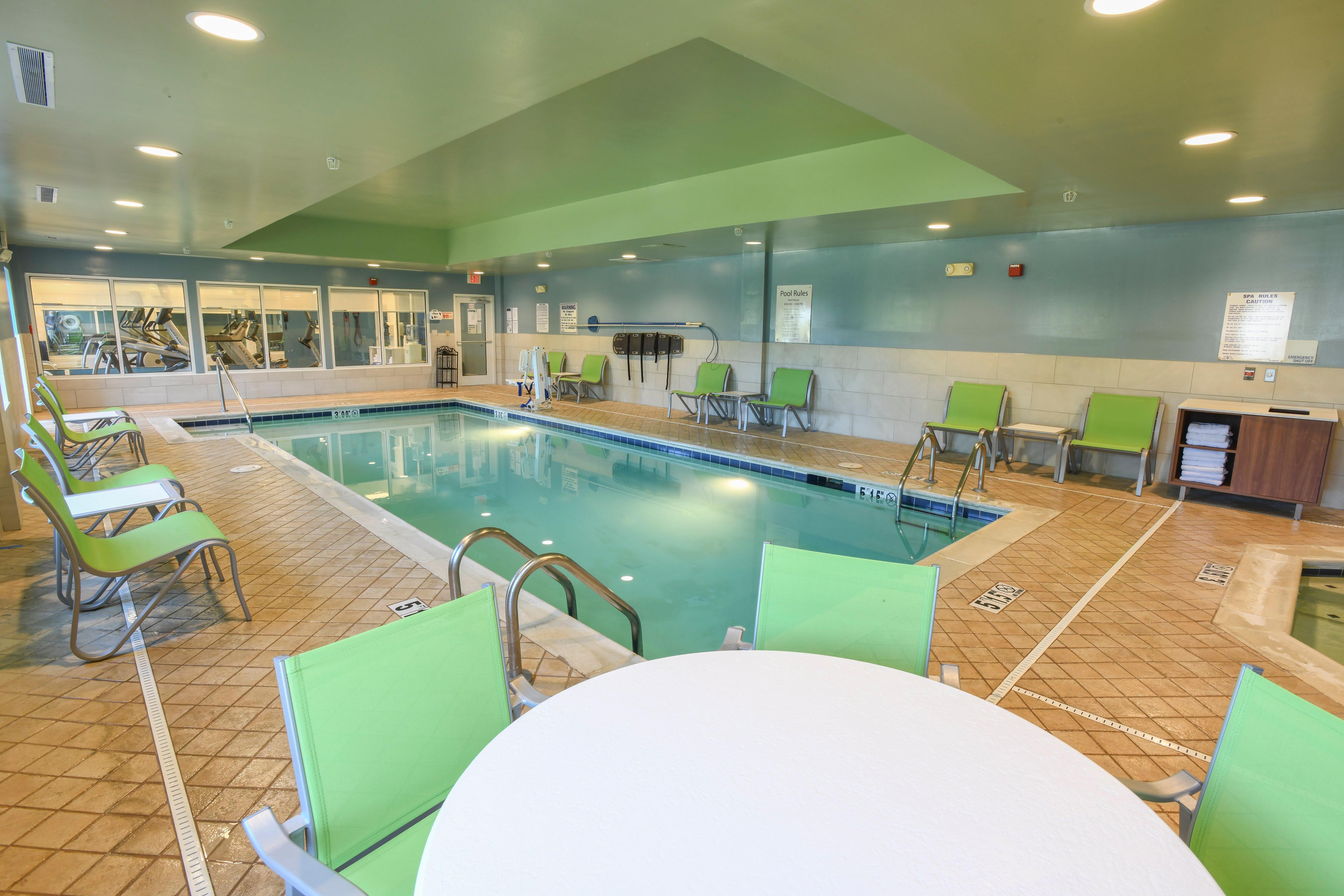 Holiday Inn Express Hotel & Suites Richwood - Cincinnati South By Ihg מראה חיצוני תמונה